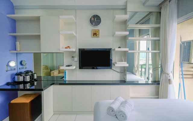 Comfortable Signature Park Tebet Studio Apartment