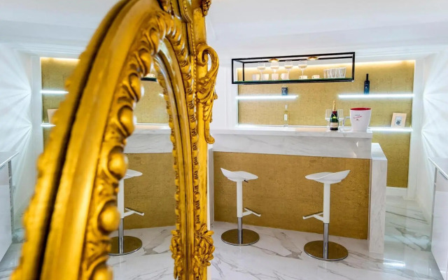 Sinagoga JACUZZI SUITE