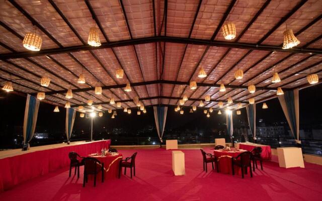 Hotel Bhairav Bagh with Swimming Pool