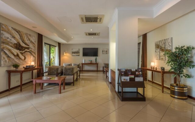 Sea Cliff Court Hotel & Luxury Apartments