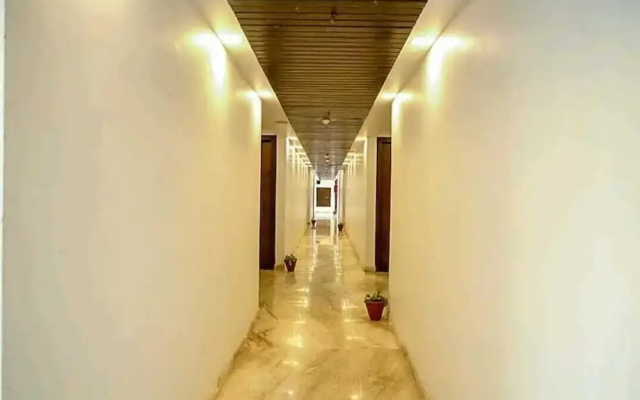 Goyal Hoteliers - Hotel The Agra Grande