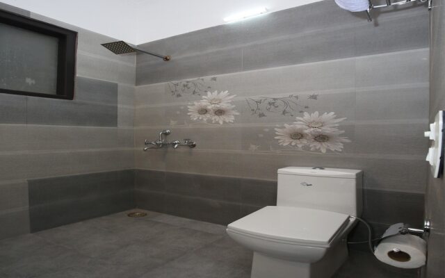 OYO 9940 Shashank Villa
