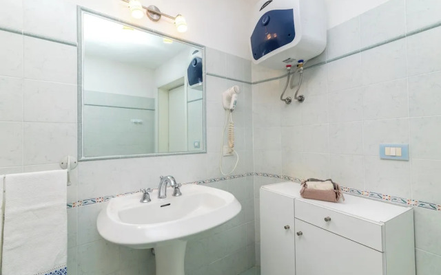 Appartamento Levante With Shared Pool