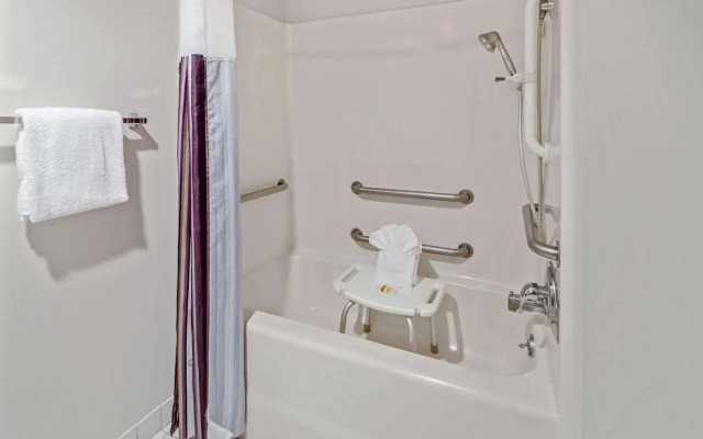 La Quinta Inn Naples East I-75