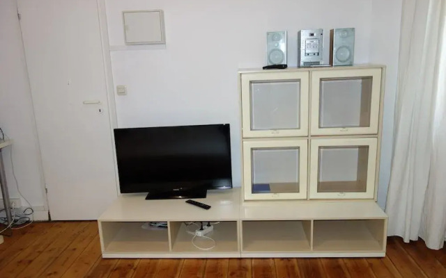 Tolstov-Hotels Media Harbour Apartment