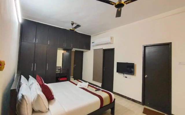 OYO 28257 Skye Service Apartments