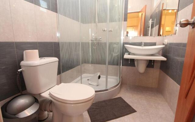 I love Heviz Apartments