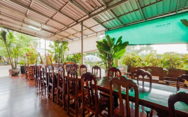 OYO 1087 Udom Khomkham Apartment