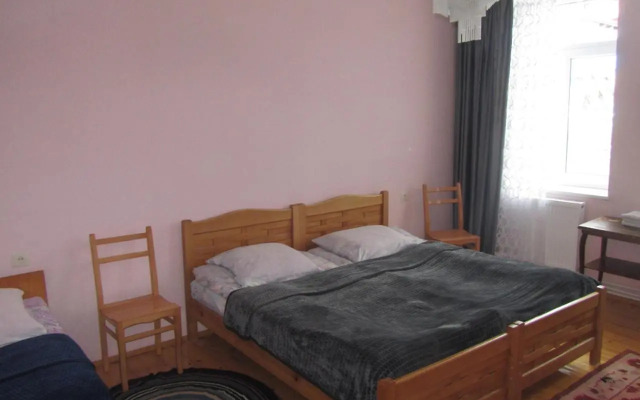 Lela Rezo Guesthouse