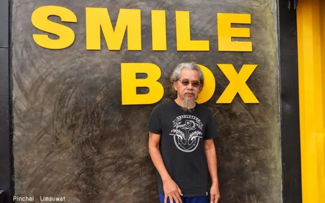Smile Box Coffee & Resort