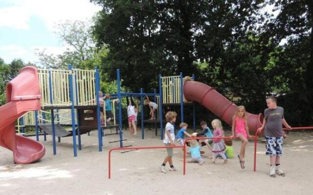 Chalet 15 "de tien heugten" vakantiepark Schoonloo