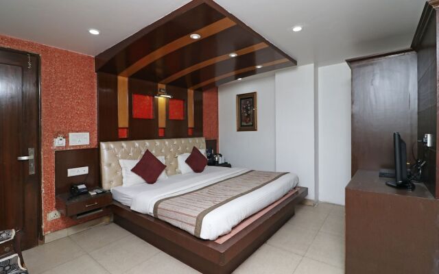 OYO 10848 Hotel Geeson