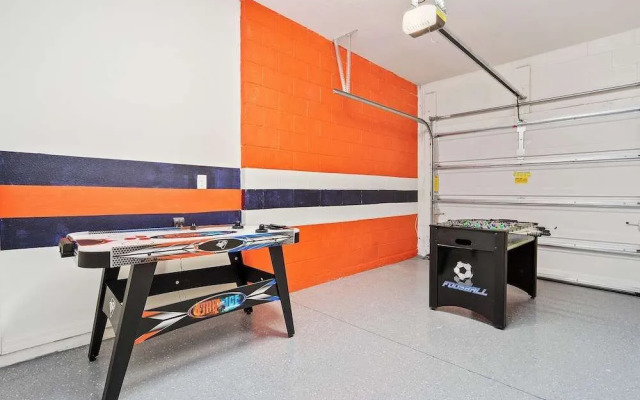 Family Friendly Four Bedrooms 5145