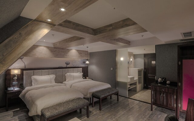 Xinyi Art Suit Hotel