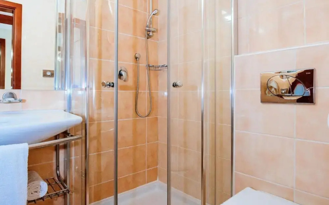 Apartments in Zaton Holiday Resort With Pool