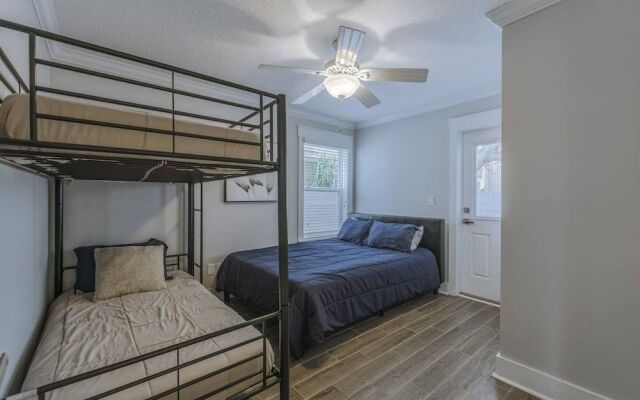 Oceanside Paradise - Ultra-modern Beach Townhouse