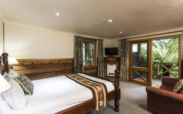 Cradle Forest Inn