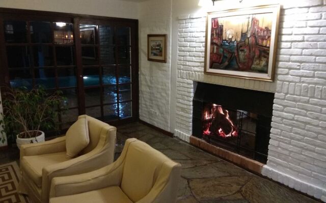Hotel Camelot