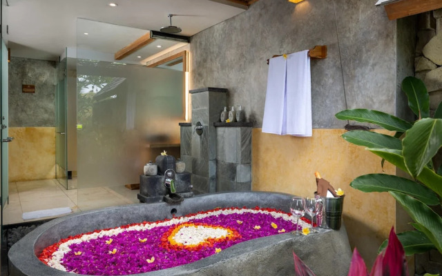 Wana Bucu Villa by Pramana Villas