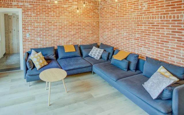 Lush Holiday Home in Vlaanderen With Private Pool