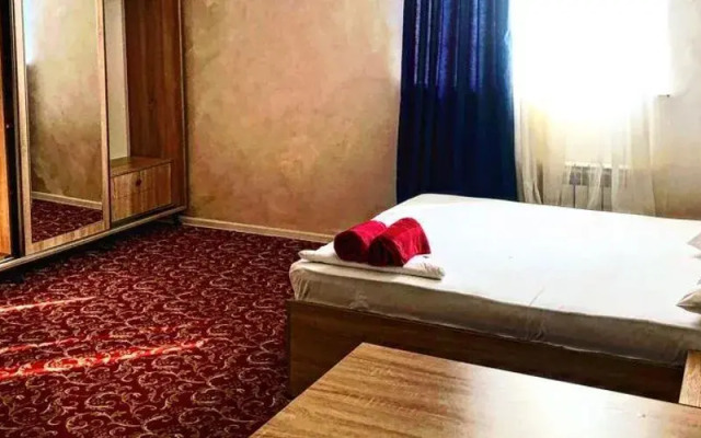 Leon Hotel