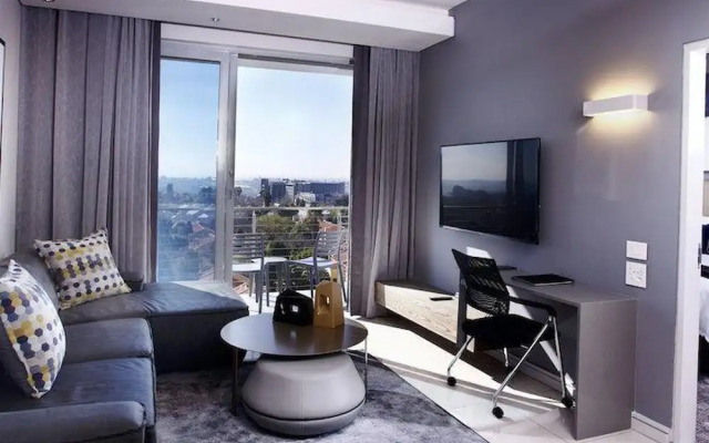 Katherine Street Luxury Apartment