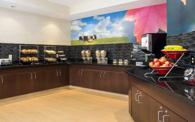 Wingate by Wyndham Oshkosh