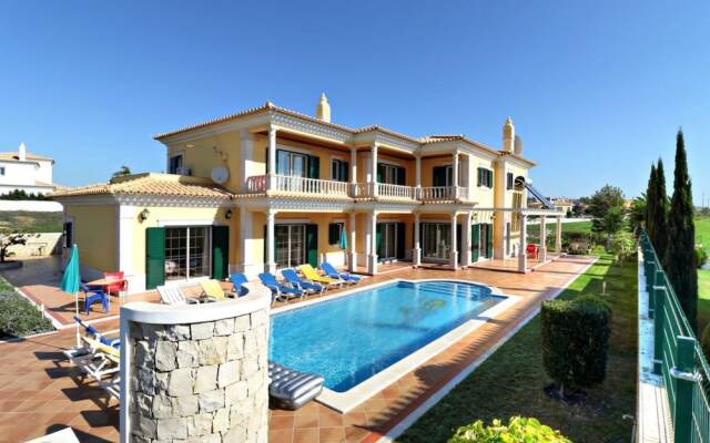 Villa 5 Bedrooms With Pool And Wifi 107490