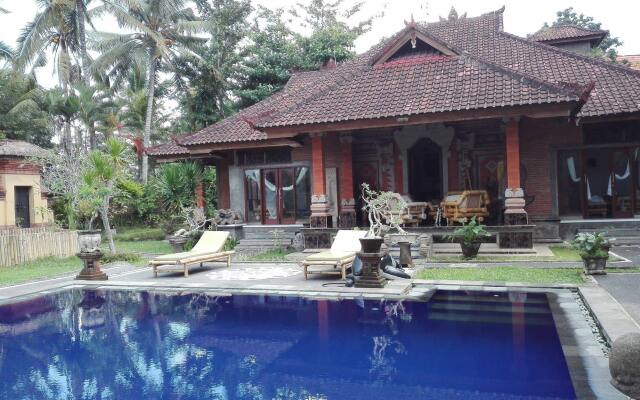 Villa Tatiapi Ubud