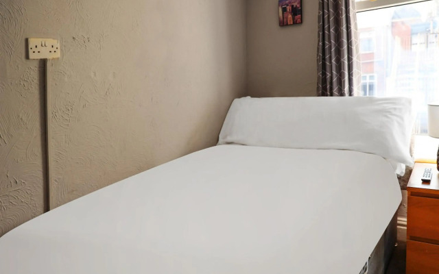 The Shores Hotel, Central Blackpool