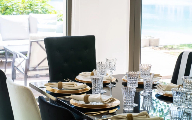 The Palm Jumeirah Villas by Dream Inn