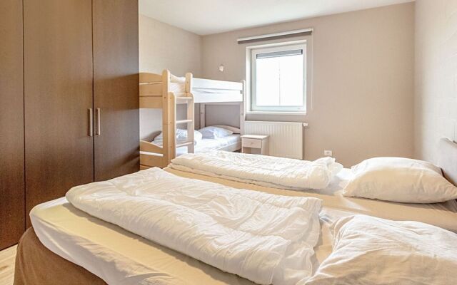 Ideal Holiday Home in Gijverinkhove With Terrace, Garden