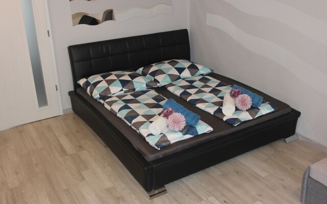Kitty Downtown Apartman