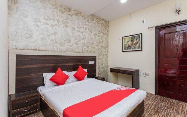 Hotel Vishwas Bar And Club Resort By OYO Rooms