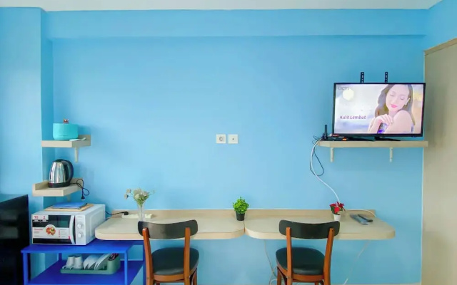 Simple Blue Toned Studio (No Kitchen) At Elvis Tower Apartment