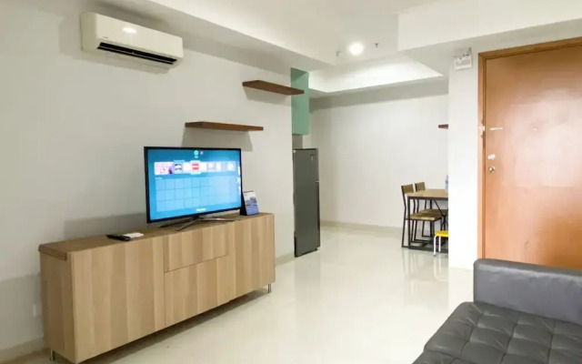 Homey And Serene 1Br At The Mansion Kemayoran Apartment