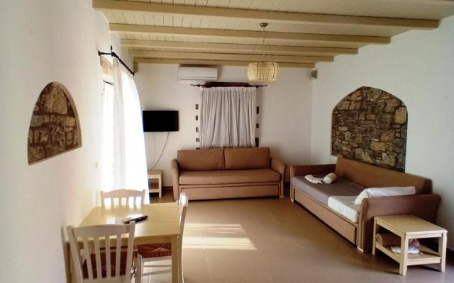 Aqua Petra Hotel