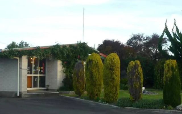 Sundowner Spanish Lady Motel