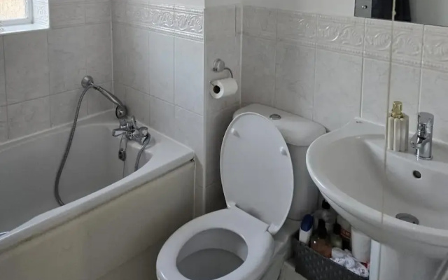 Garden - Pets - Parking - Wifi - Sleeps 2