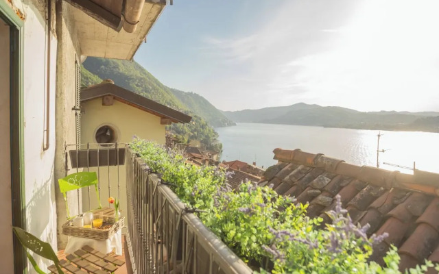 The Green Nest by Lake Como by Rent all Como