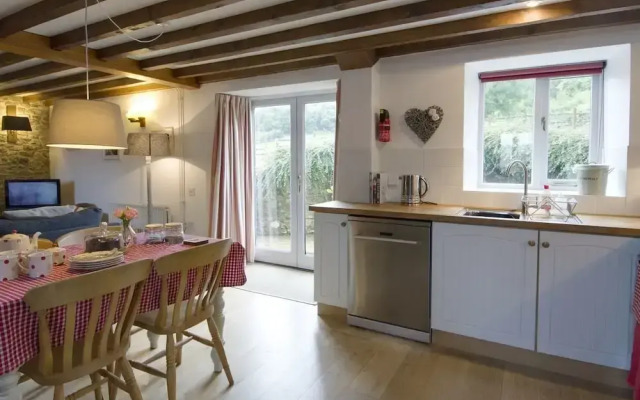 Whitcombe Cottage