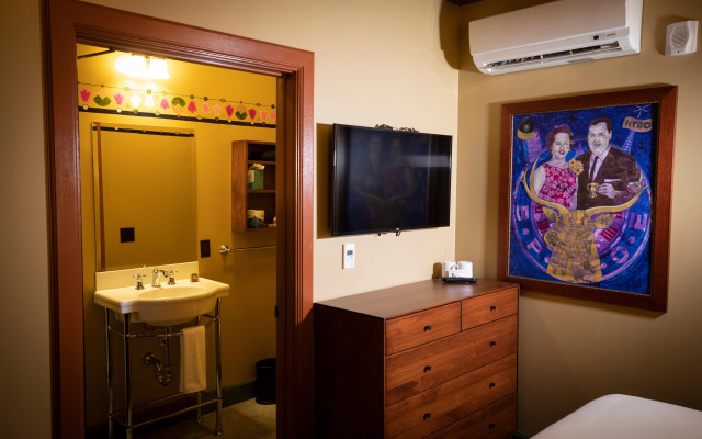 McMenamins Elk Temple