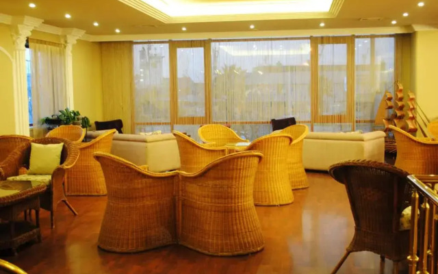 Hotel Eken Prestige