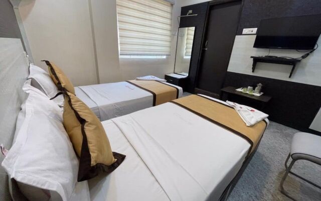 Hotel Rathnavel Towers Annex