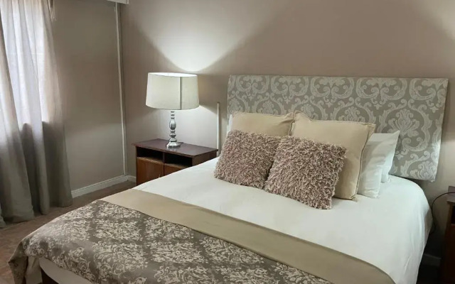 Aranos Hotel