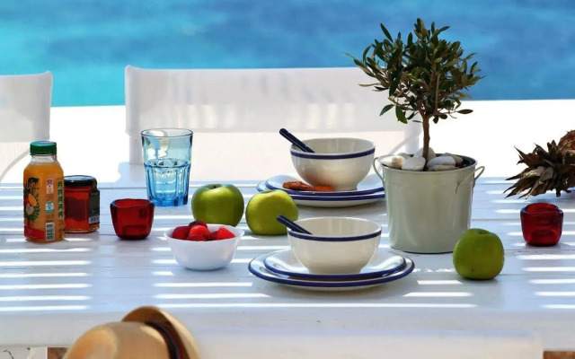 Casa Del Mar Mykonos Seaside Resort