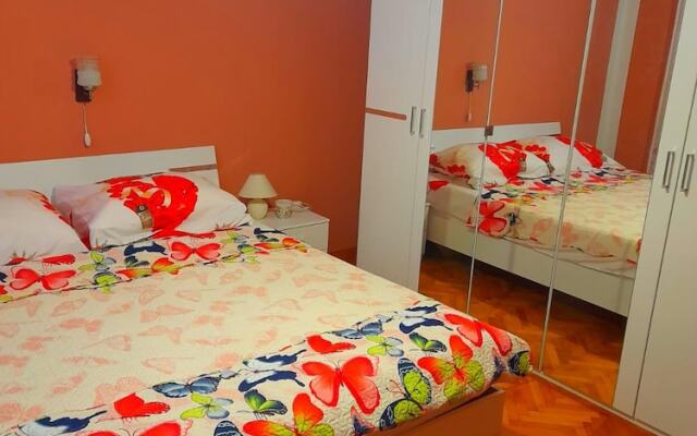 Spacious and Sunny Apartment on Island Rab