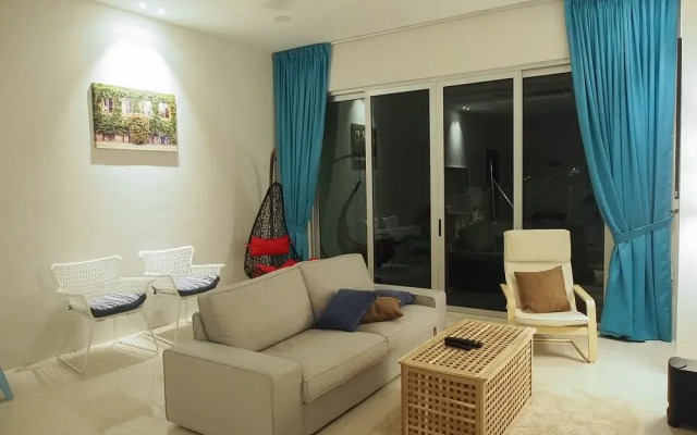 Greenwich South Condominium