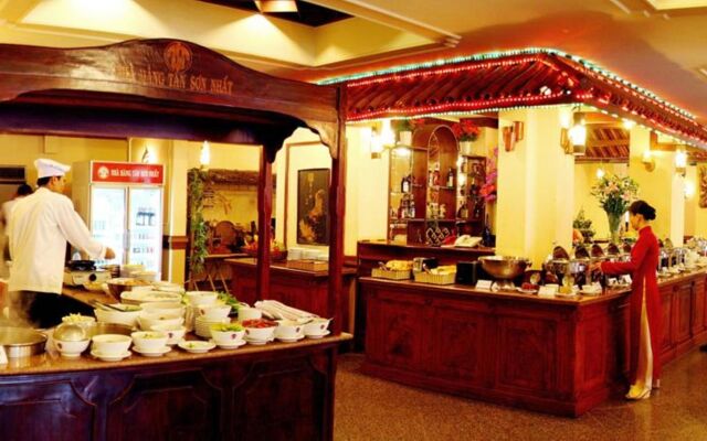 Tan Son Nhat Hotel