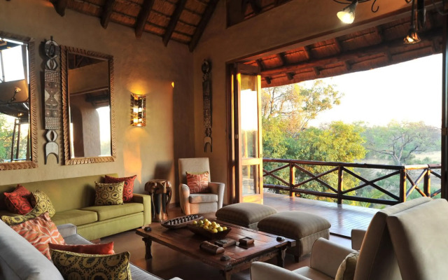 Lukimbi Safari Lodge
